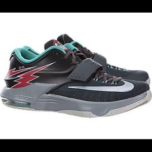 Nike Kevin Durant Thunderbolt